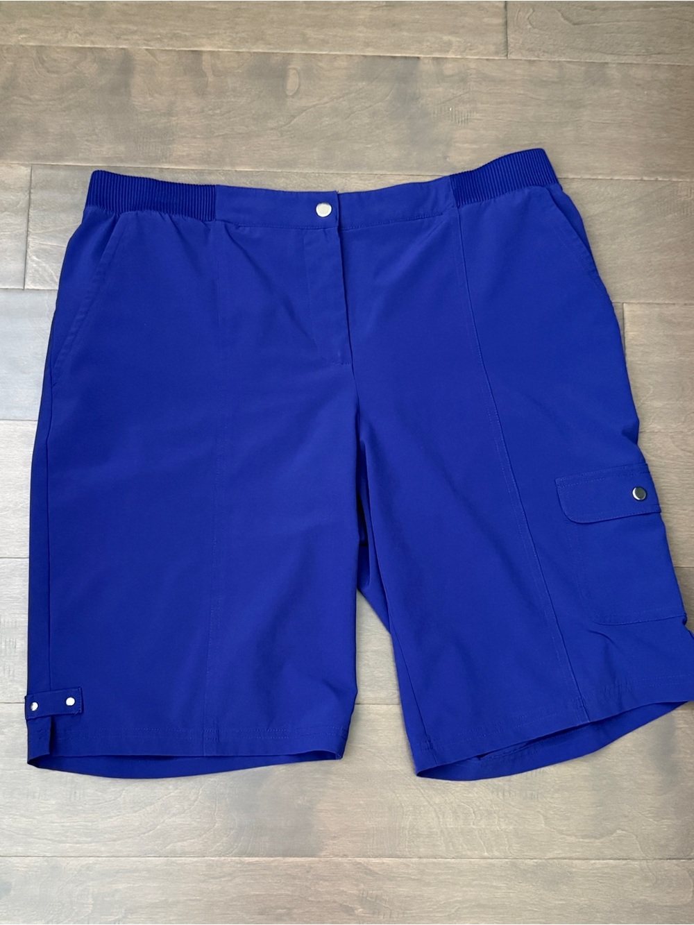 Chicos Zenergy Lightweight Blue Bermuda Shorts Zippered with Pockets 12 Chicos 2